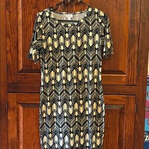 LuLaRoe Black and Cream Chevron Midi Dress